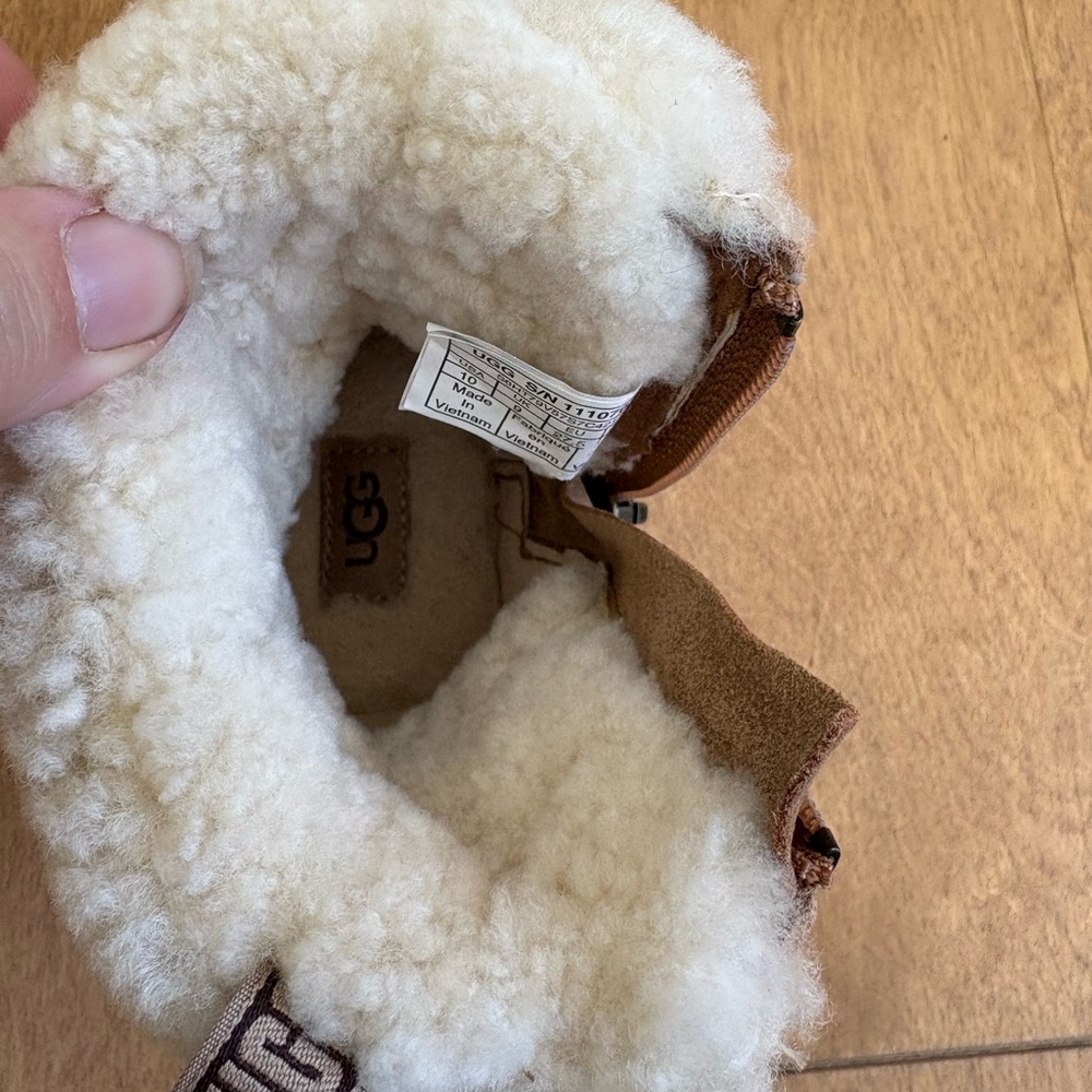 Ugg ankle boots - Picture 6 of 7